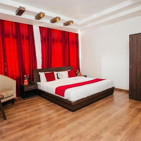 Oyo 11474 Gangaur Regency Boutique Hotel Kathmandu Exterior foto